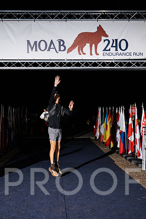 AW_M25-7909
