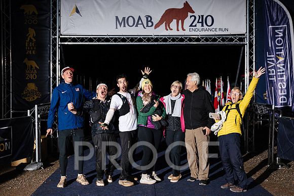 AW_M25-7863