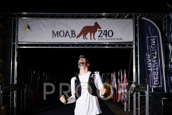 AW_M25-7835