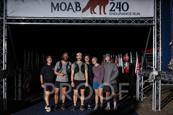 AW_M25-7802